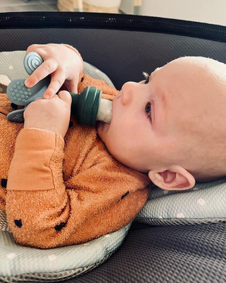 Good price Non Slip Leakproof Fruit Feeder Dummy , Lightweight BPA Free Silicone Teether online