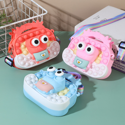 Good price 14.5*11*4cm Cute Silicone Pencil Box Organizer with Lid Bpa Free Material online