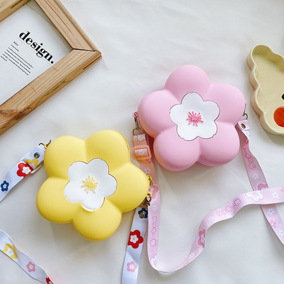 Parent-Child Messenger Bag Silicone Flower Kids Crossbody Bag Makeup Bag Storage Contianer School Office Supplies Gifts