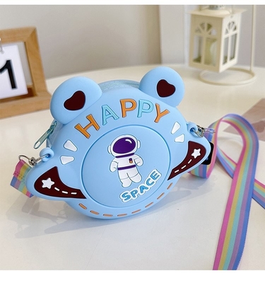Astronaut Silicone Crossbody Purse Bag Pencil Pen Case Makeup Bag Storage Bag Makeup Accessories Purse Handbag For Kids