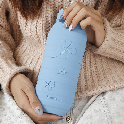 Good price Leak Proof Screw Cap Classic Silicone Hot Water Bottle For Menstrual Bed Warming online